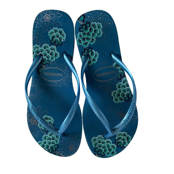 Havaianas Slim Flip Flops Thong Sandal Sz 9/10 Blue Floral Beach Organic Comfort - Picture 1 of 5